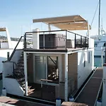 Floating House Blue Moon Nyaraló Portorož