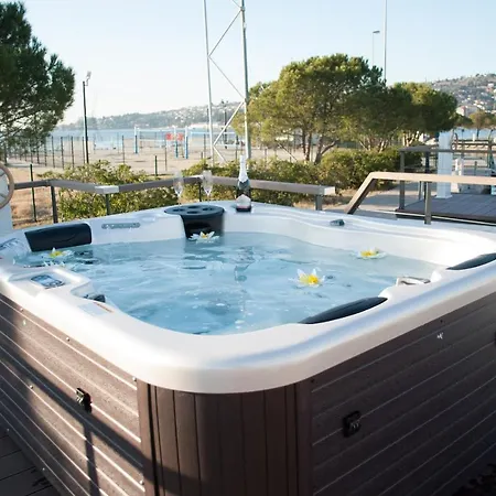 Floating House Blue Moon * Portorož