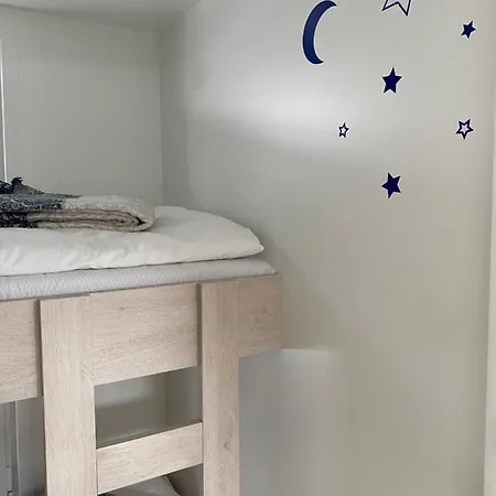 בית נופש Floating House Blue Moon *