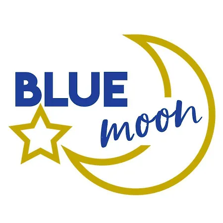 Semesterbostad Floating House Blue Moon *