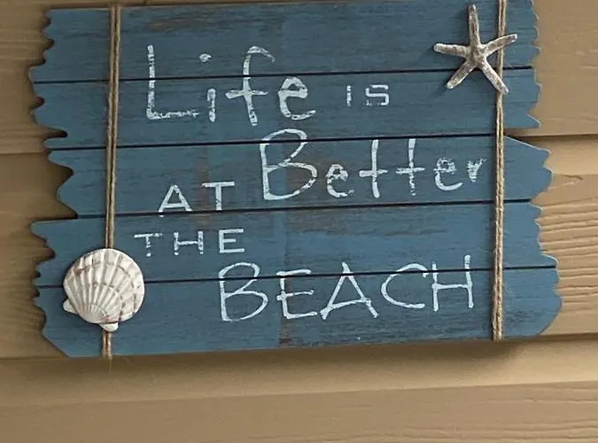 Floating House Blue Moon * ポルトローシュ