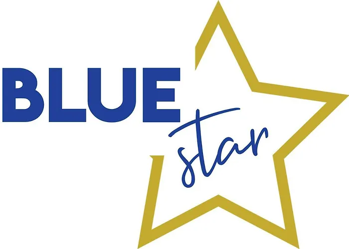 Floating House Blue Moon بيت للعطل *